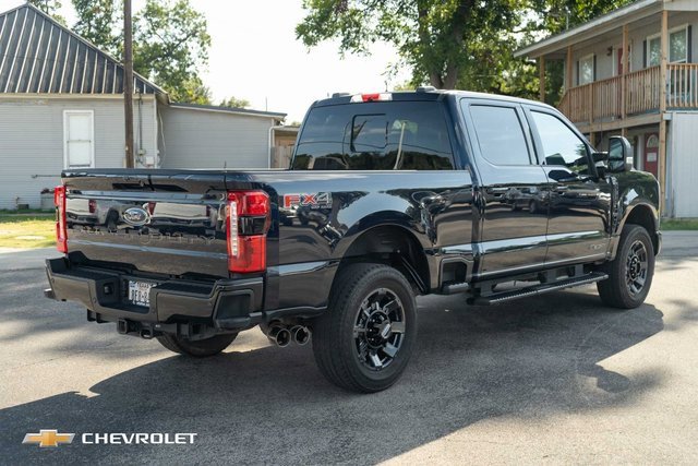 Used 2023 Ford F250 Lariat w/ Sport Appearance Package image 6