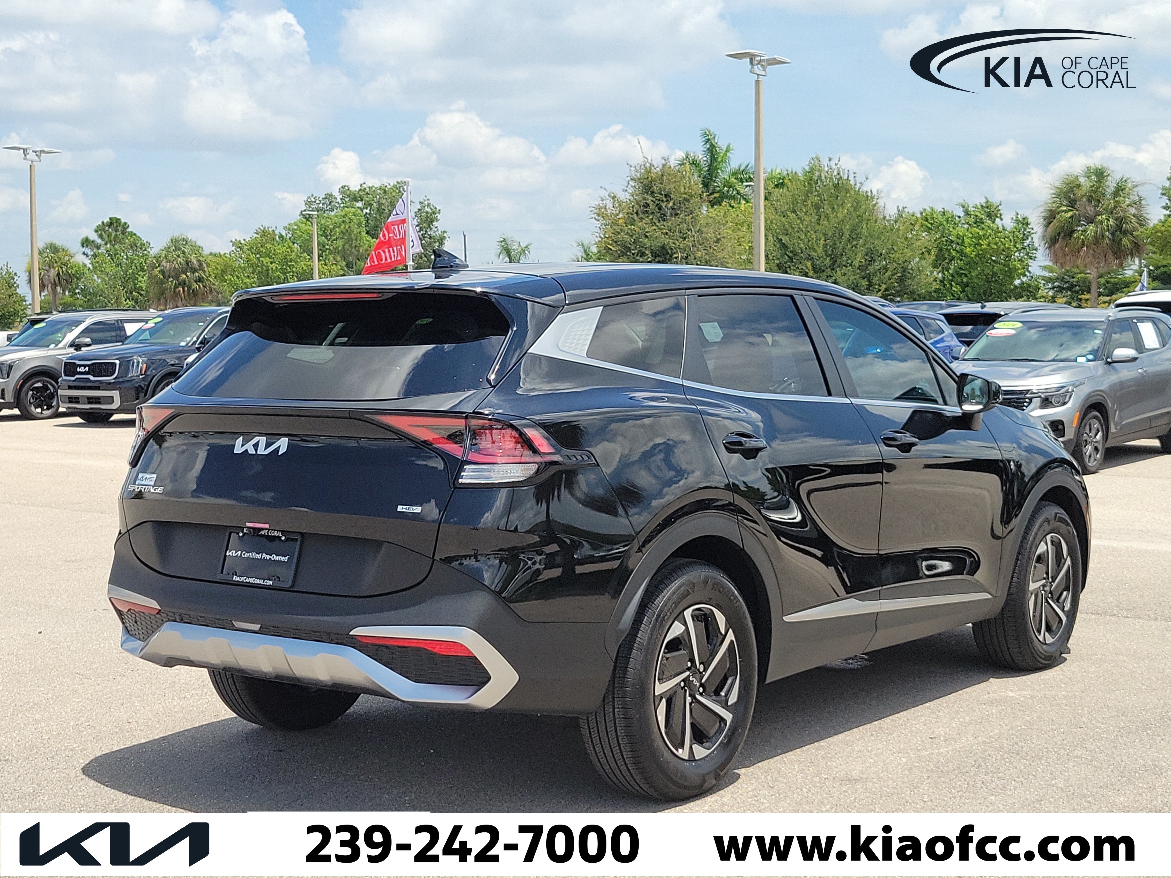 Certified 2025 Kia Sportage LX FWD image 6