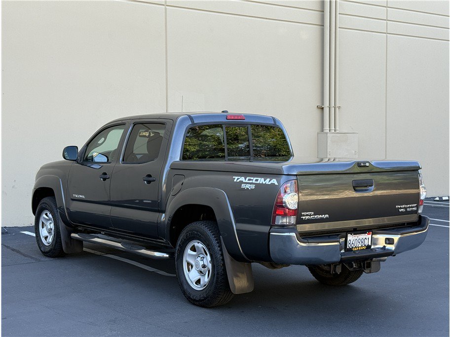 Used 2011 Toyota Tacoma PreRunner w/ SR5 Pkg #2 RWD image 5