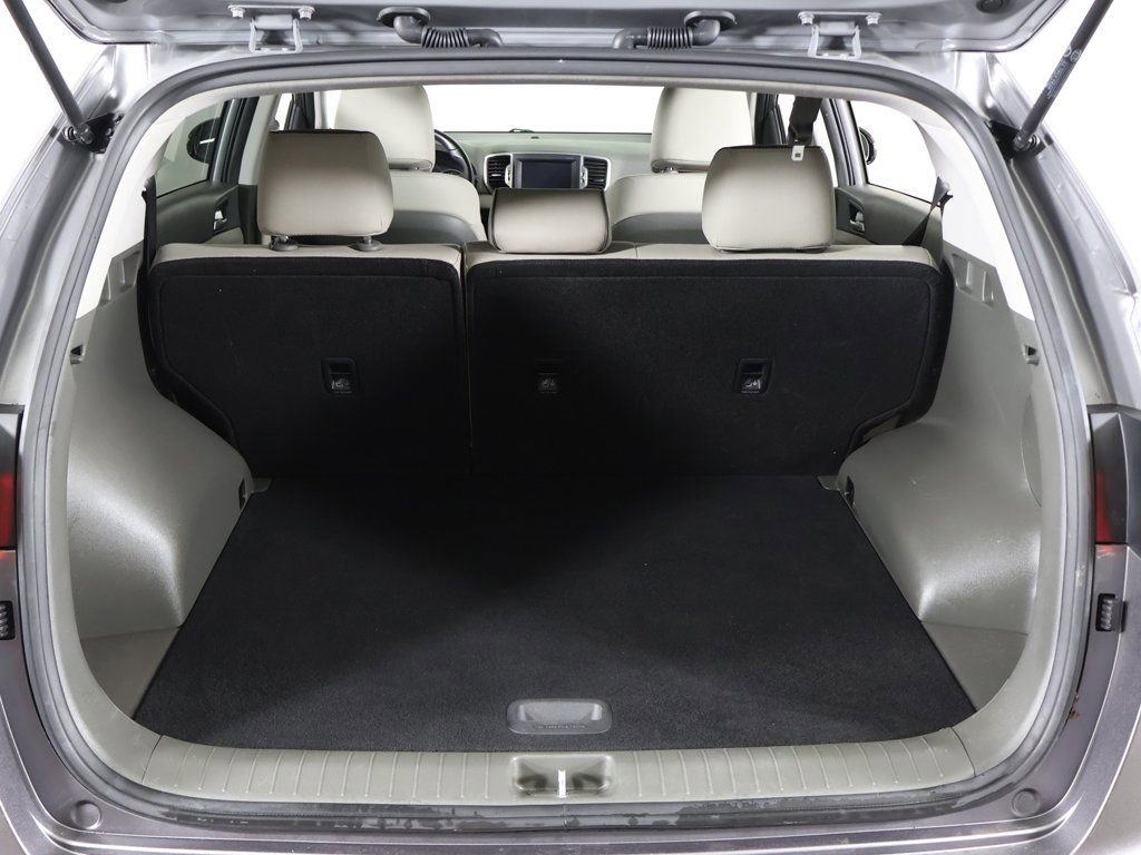 Used 2018 Kia Sportage EX image 17