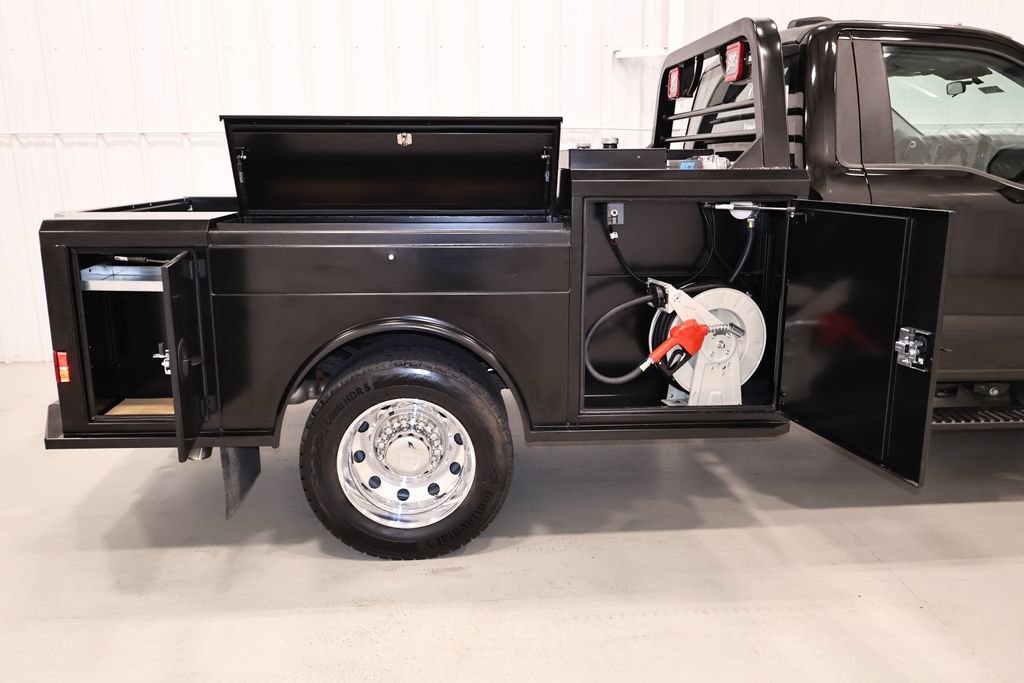 Certified 2025 Ford F550 4x4 Regular Cab Super Duty image 15