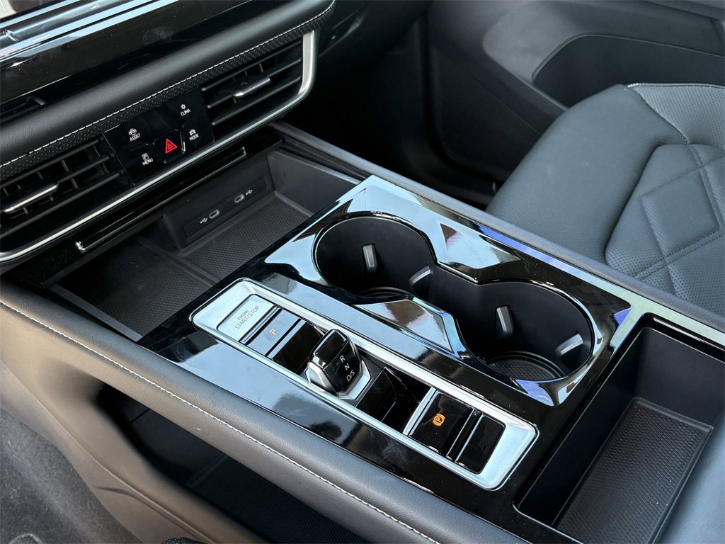 Used 2024 Volkswagen Atlas SE image 23