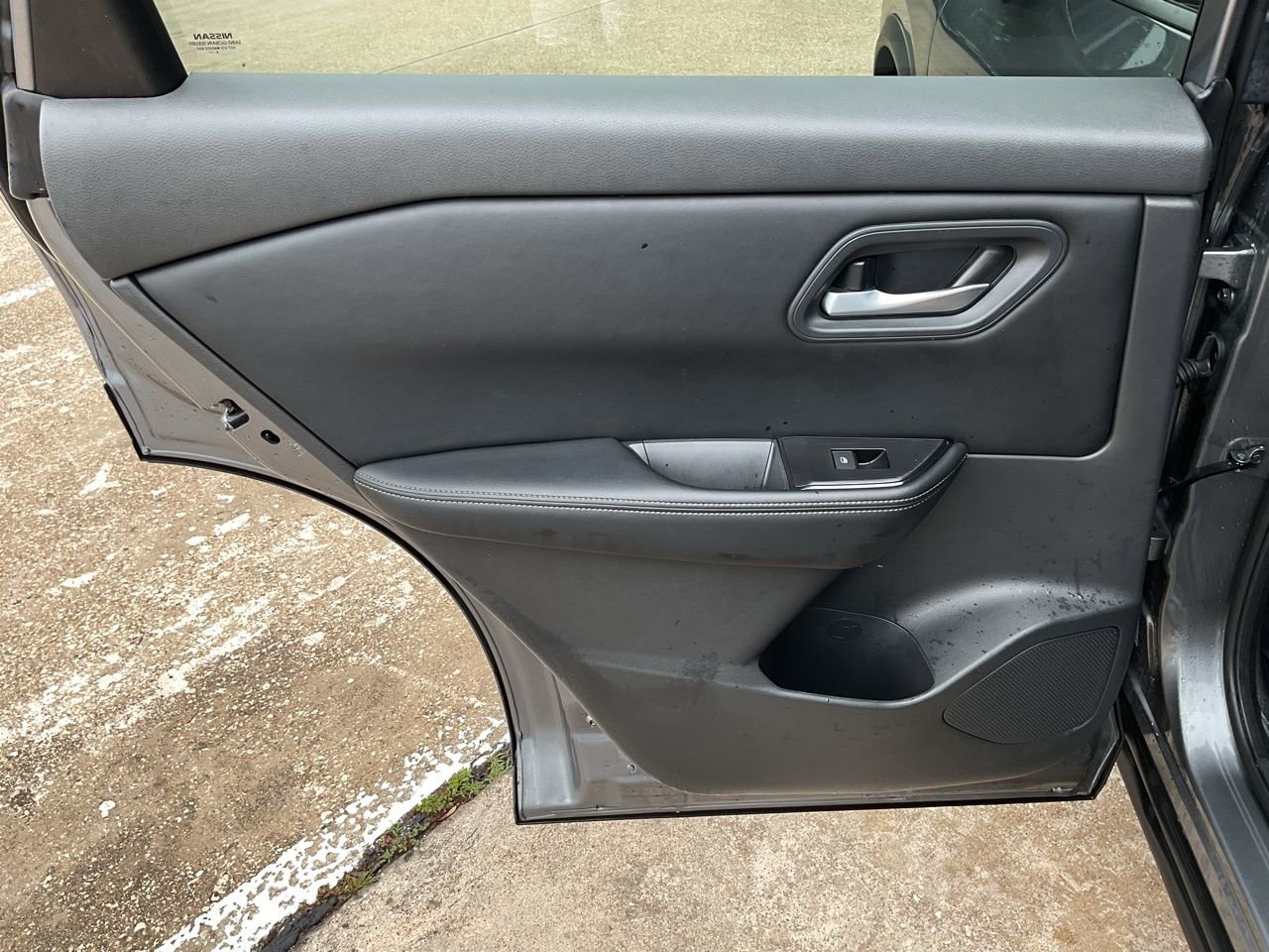 Used 2025 Nissan Rogue SV FWD image 18