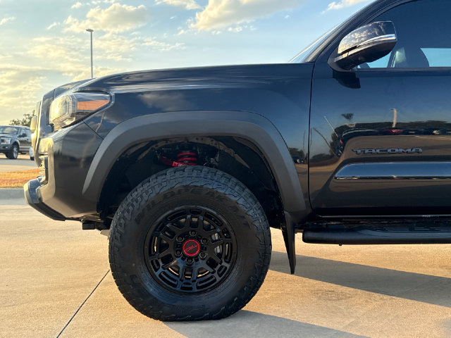 Used 2022 Toyota Tacoma TRD Pro AWD/4WD image 5