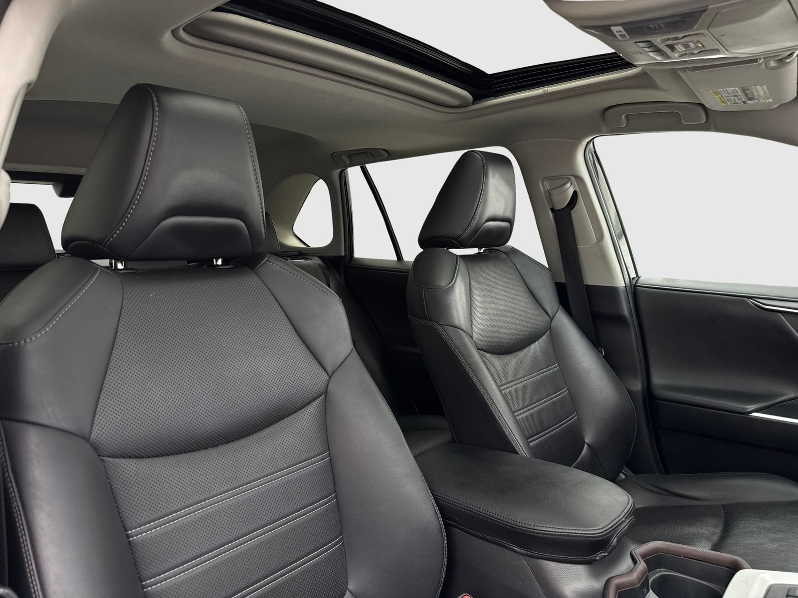 Used 2019 Toyota RAV4 Limited w/ Advanced Technology Package AWD/4WD image 40