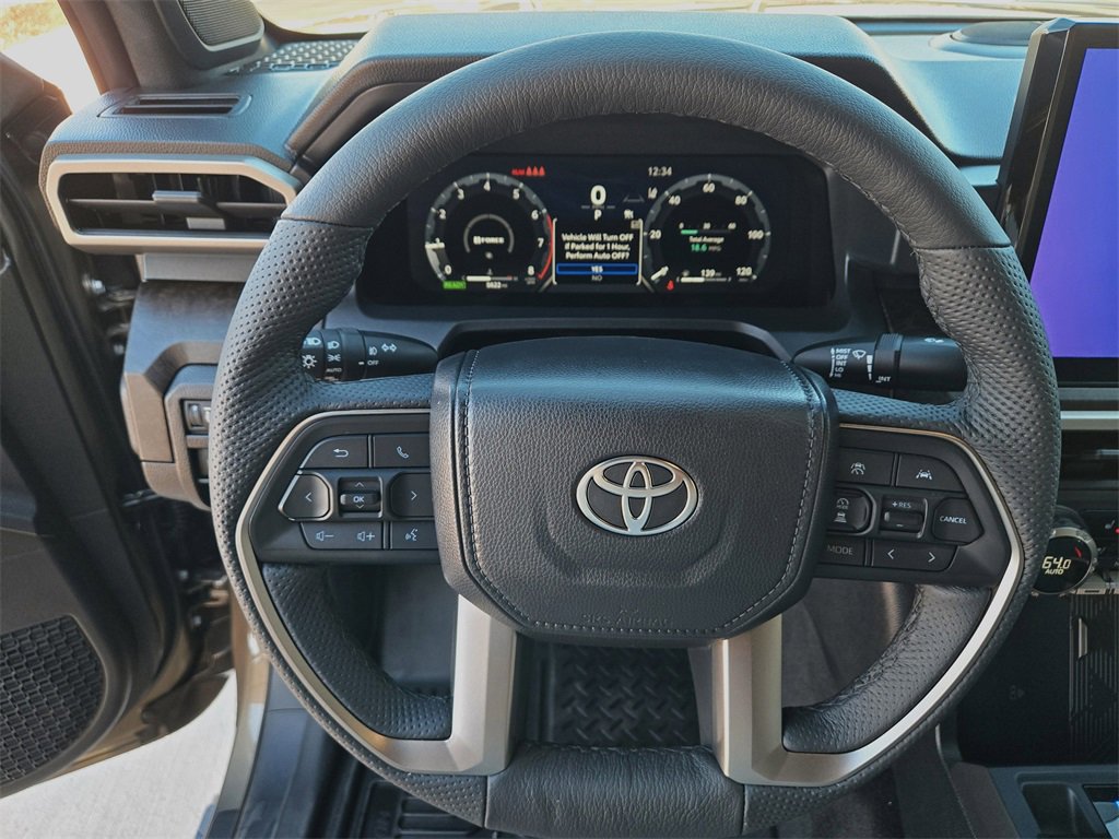 Used 2025 Toyota Tacoma Limited image 14