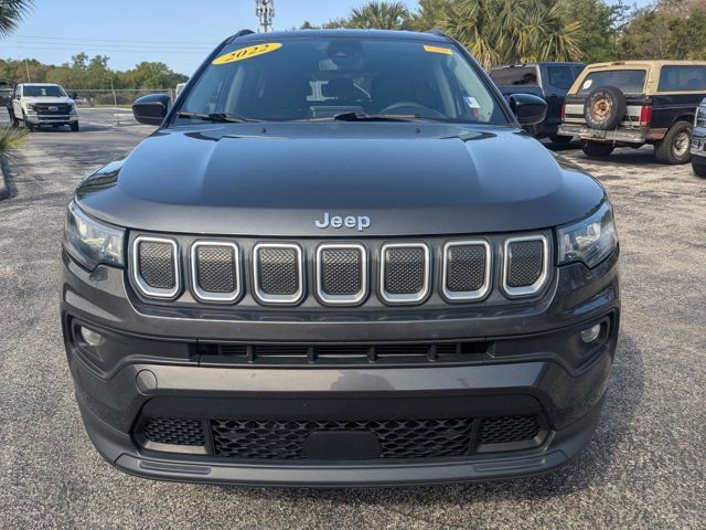 Used 2022 Jeep Compass Latitude image 10