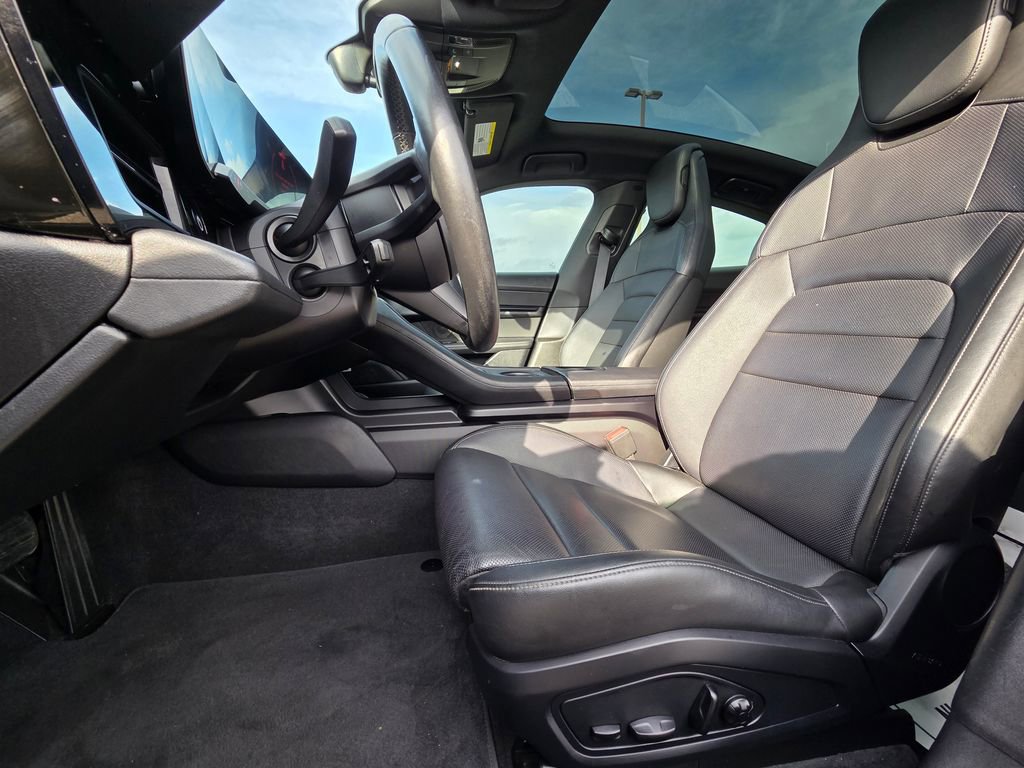 Used 2020 Porsche Taycan 4S AWD/4WD image 23