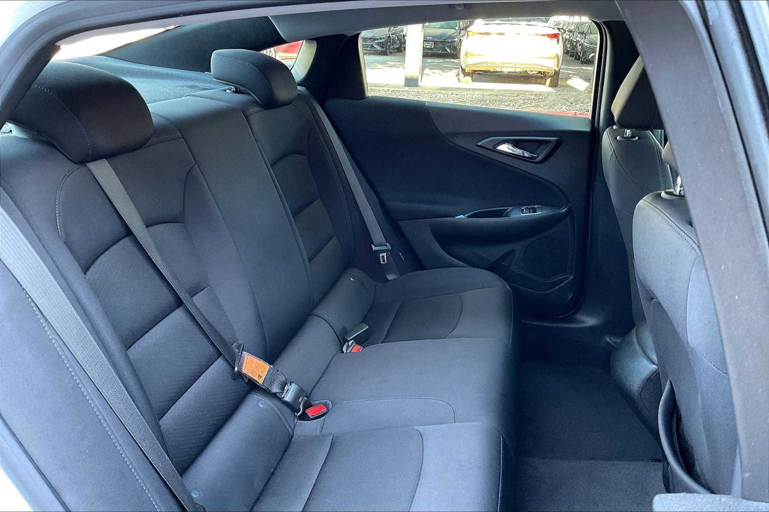 Used 2023 Chevrolet Malibu LS image 17