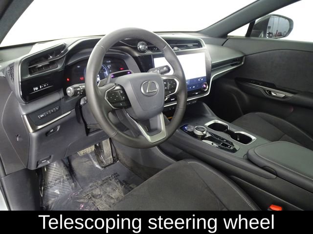 Used 2024 Lexus RZ 450e Premium image 22