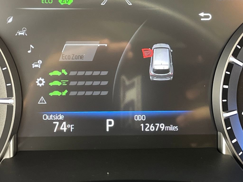 Certified 2025 Toyota Highlander XLE image 25