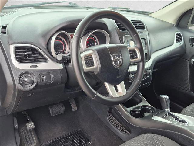 Used 2018 Dodge Journey SE w/ Connectivity Group FWD image 10