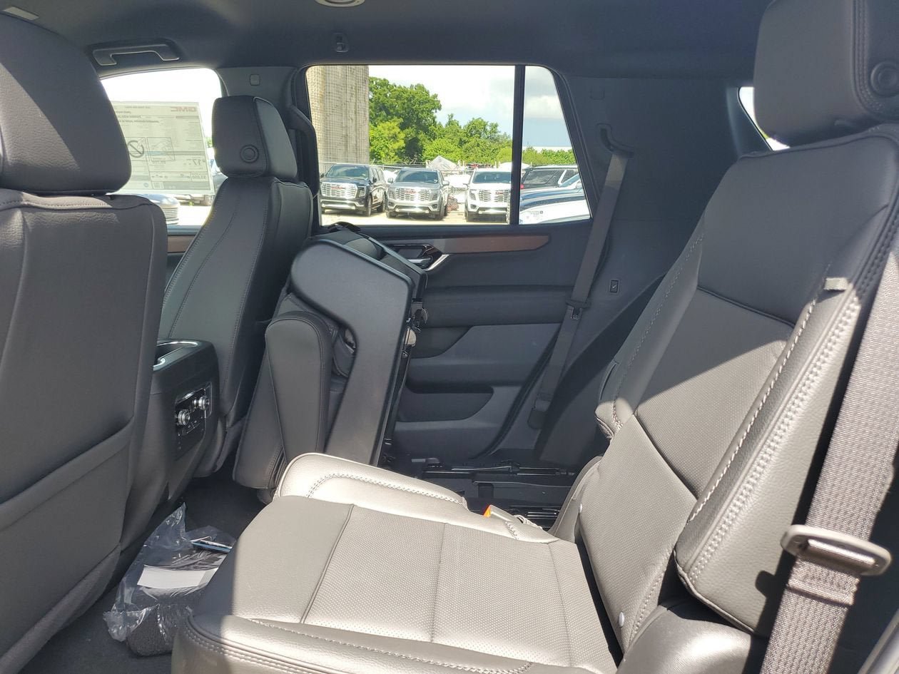 New 2026 GMC Yukon Denali RWD image 11