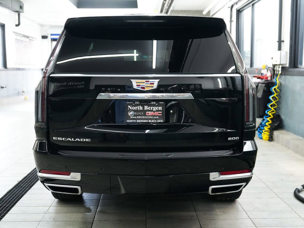 Used 2025 Cadillac Escalade Premium Luxury w/ LPO, Floor Liner Package AWD/4WD image 7