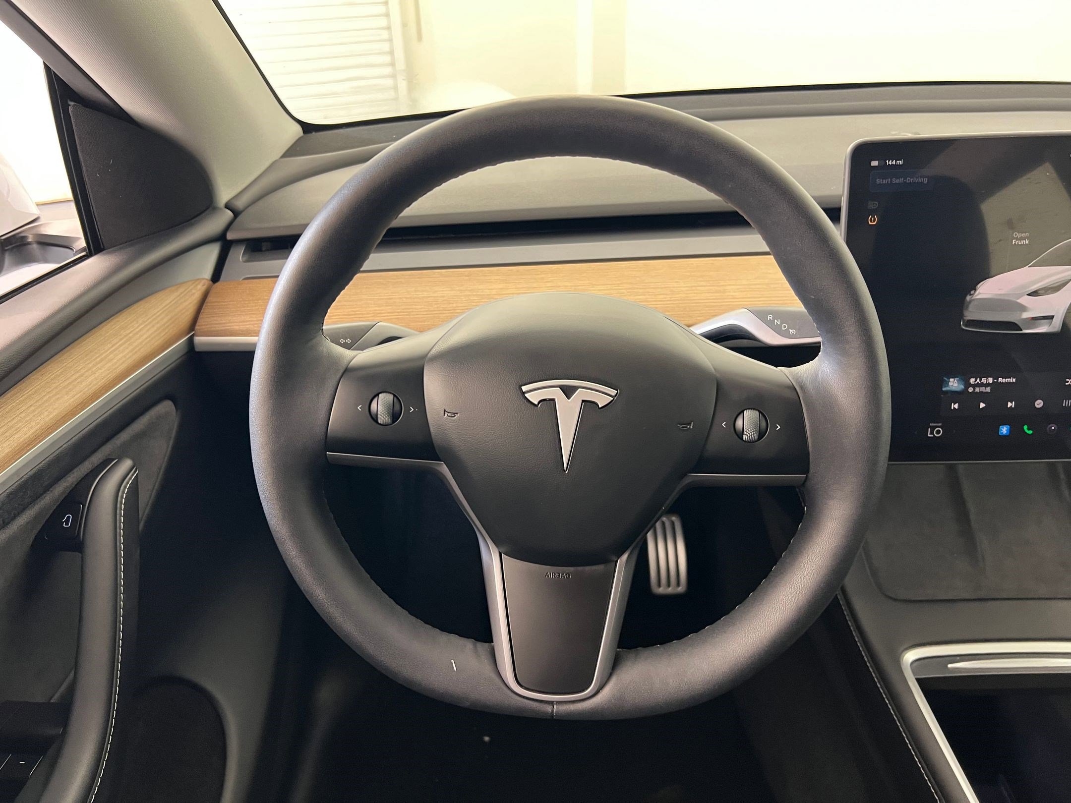 Used 2025 Tesla Model Y Performance image 17