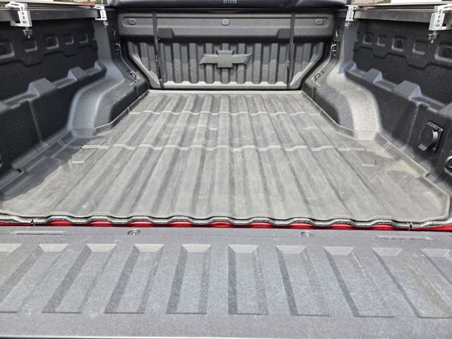 Used 2025 Chevrolet Colorado ZR2 w/ Technology Package AWD/4WD image 41