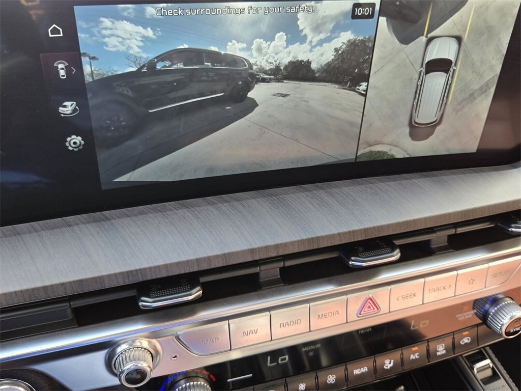 Used 2024 Kia Telluride SX image 26