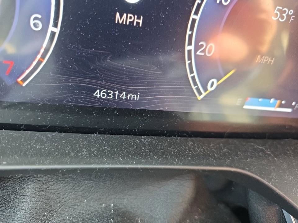 Used 2022 Jeep Grand Cherokee L Limited w/ Black Appearance Package image 21