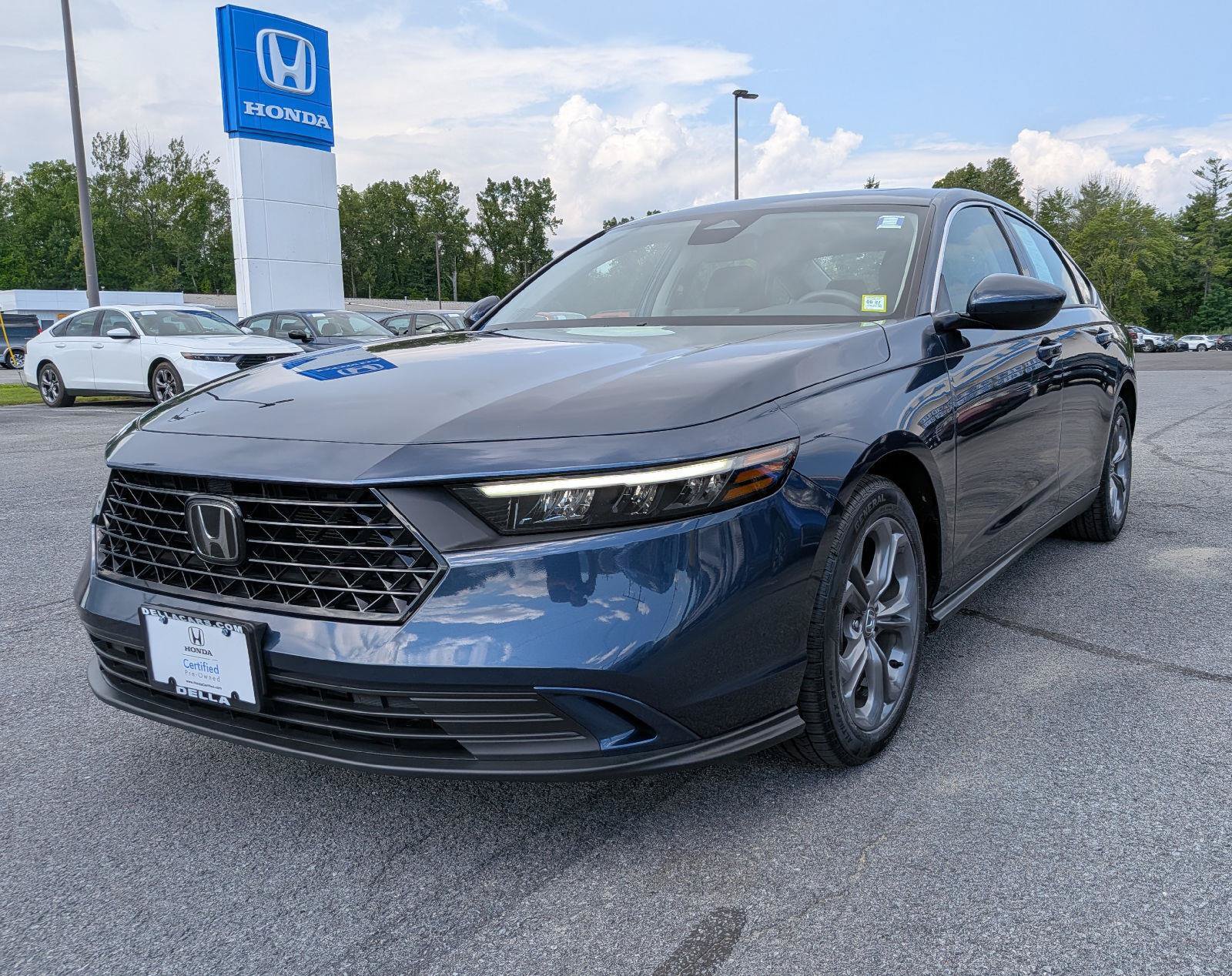 Certified 2023 Honda Accord EX image 3