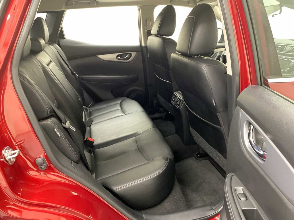 Used 2020 Nissan Rogue Sport SL image 17