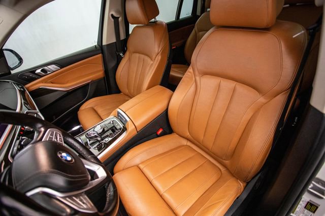 Used 2020 BMW X7 xDrive40i w/ Executive Package image 19