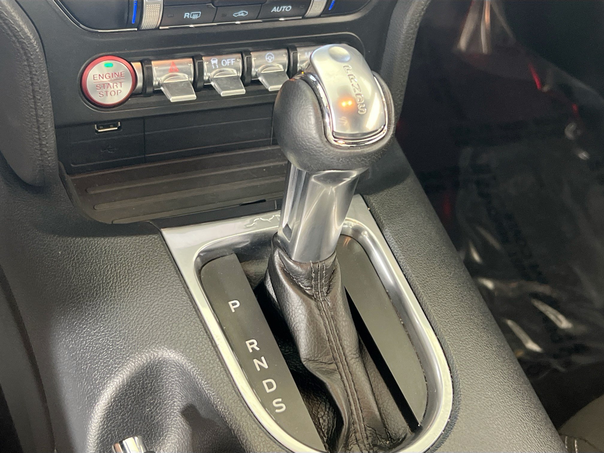 Used 2022 Ford Mustang GT w/ Equipment Group 301A RWD image 17