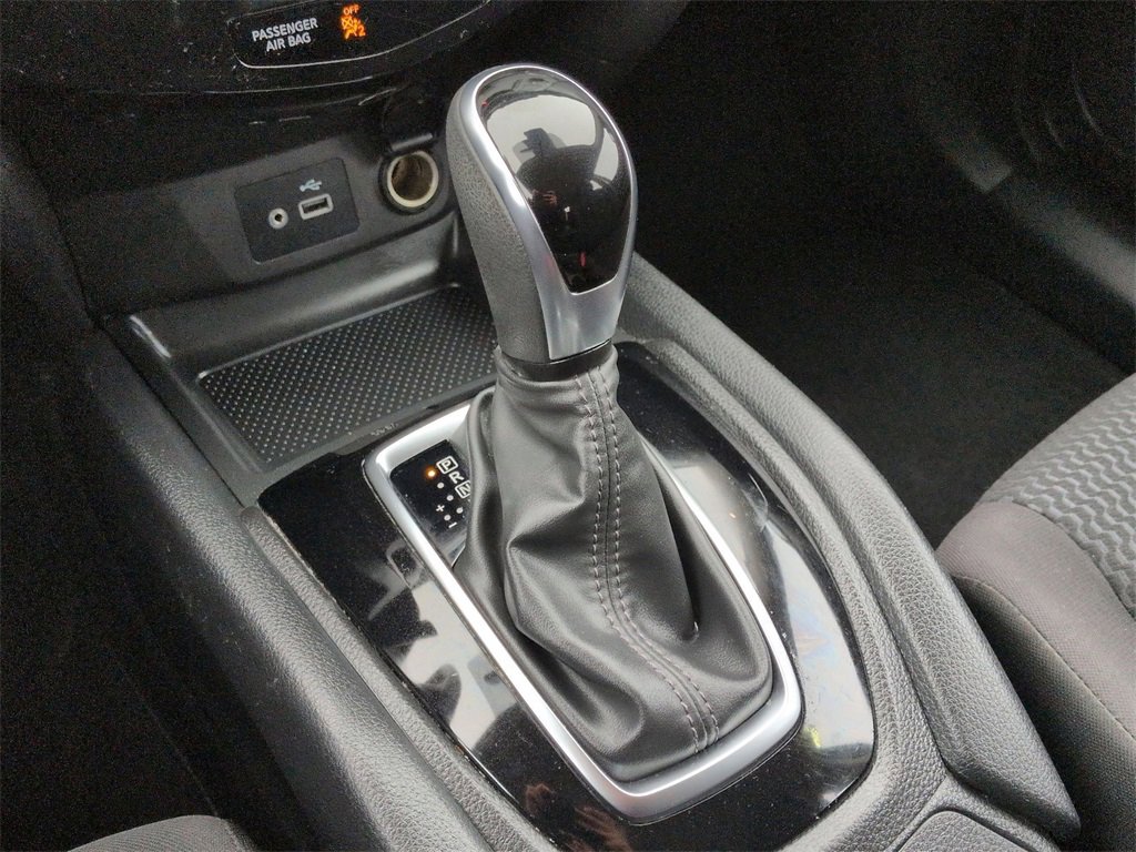 Used 2020 Nissan Rogue Sport S w/ Appearance Package image 11