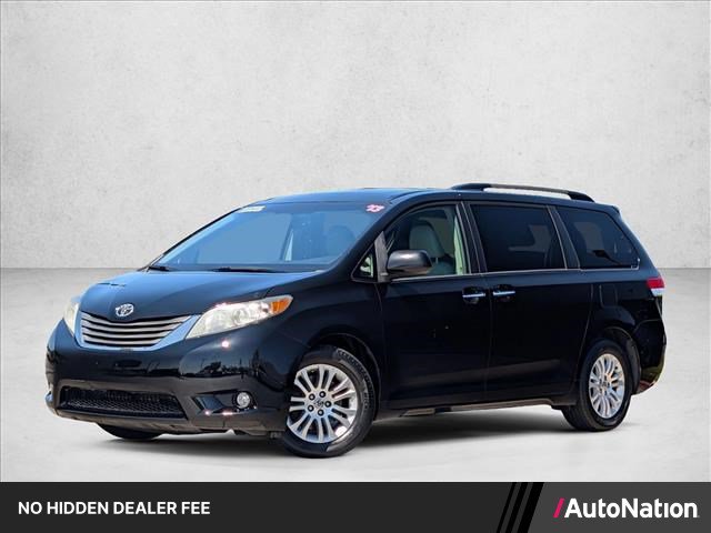Used 2013 Toyota Sienna XLE w/ Premium Pkg