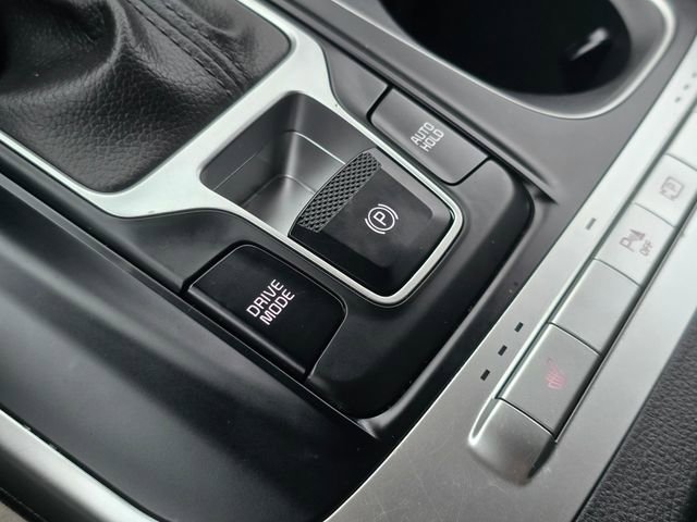 Certified 2022 Kia Carnival LX image 39