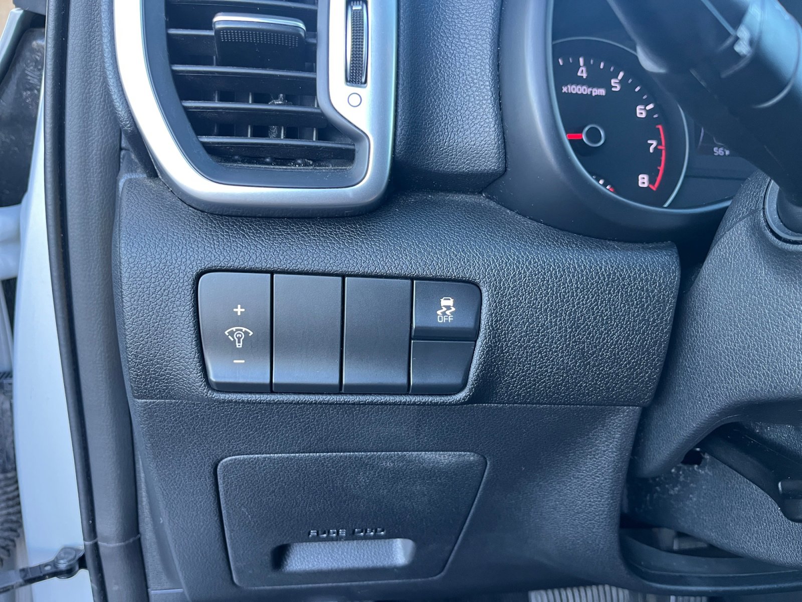 Used 2018 Kia Sportage LX image 32