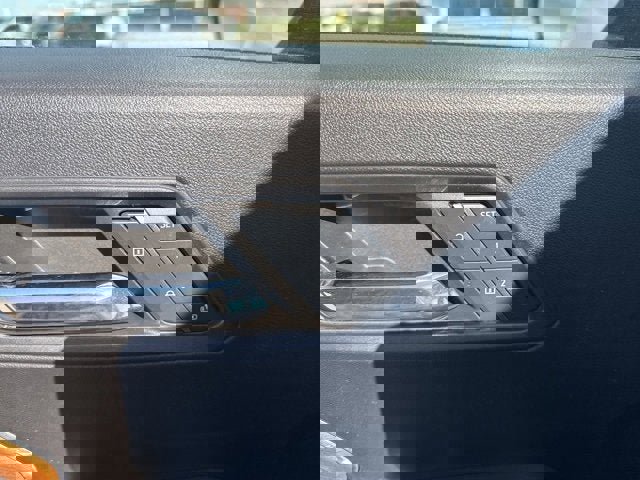 Certified 2024 GMC Canyon Denali image 15