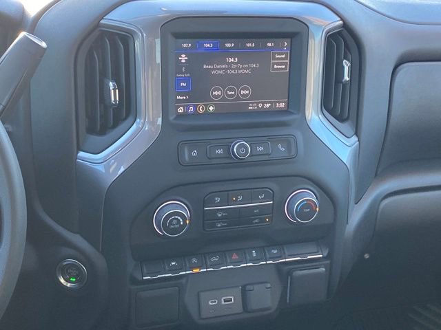 Used 2022 Chevrolet Silverado 1500 Custom RWD image 9