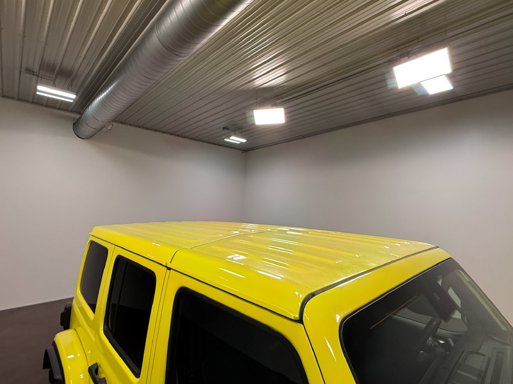 Used 2024 Jeep Wrangler Unlimited Rubicon AWD/4WD image 45