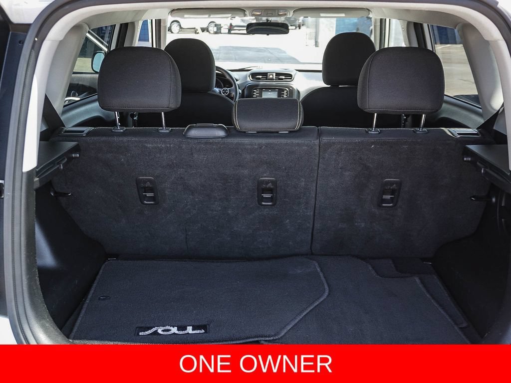 Used 2016 Kia Soul + FWD image 24