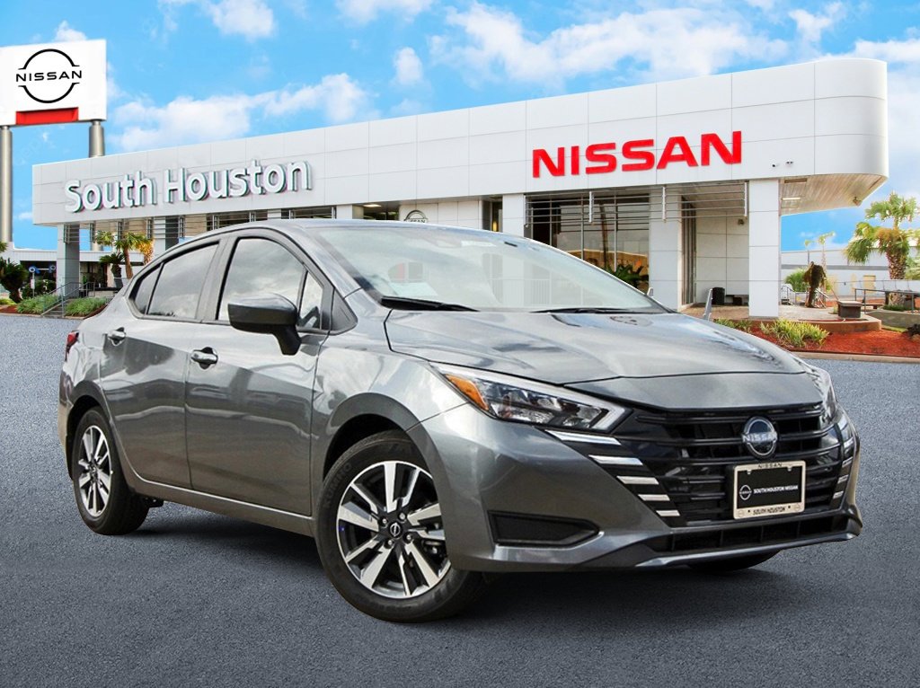New 2025 Nissan Versa SV w/ Trunk Package