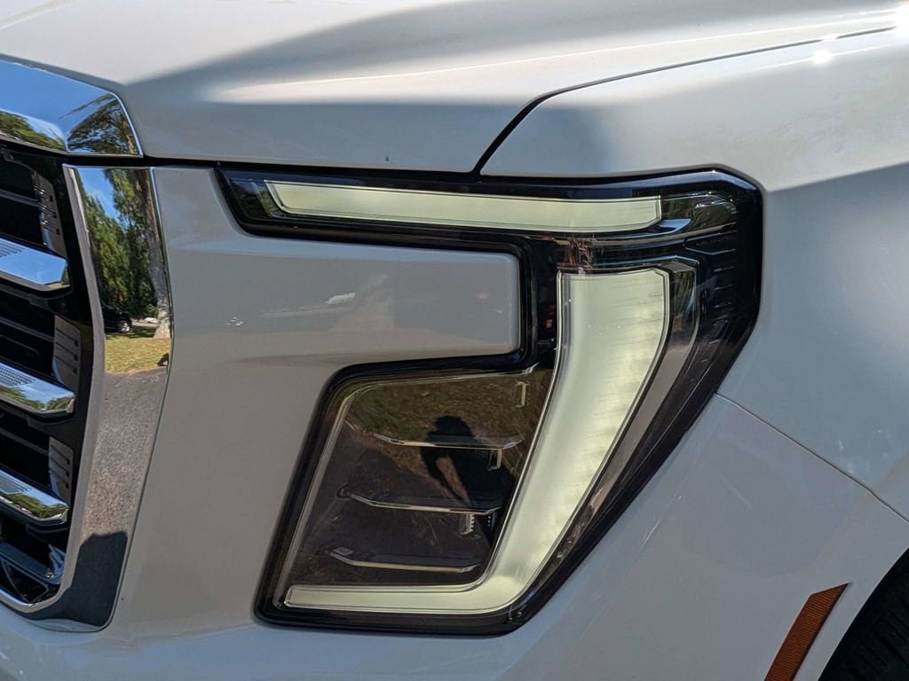 New 2026 GMC Yukon Elevation AWD/4WD image 10