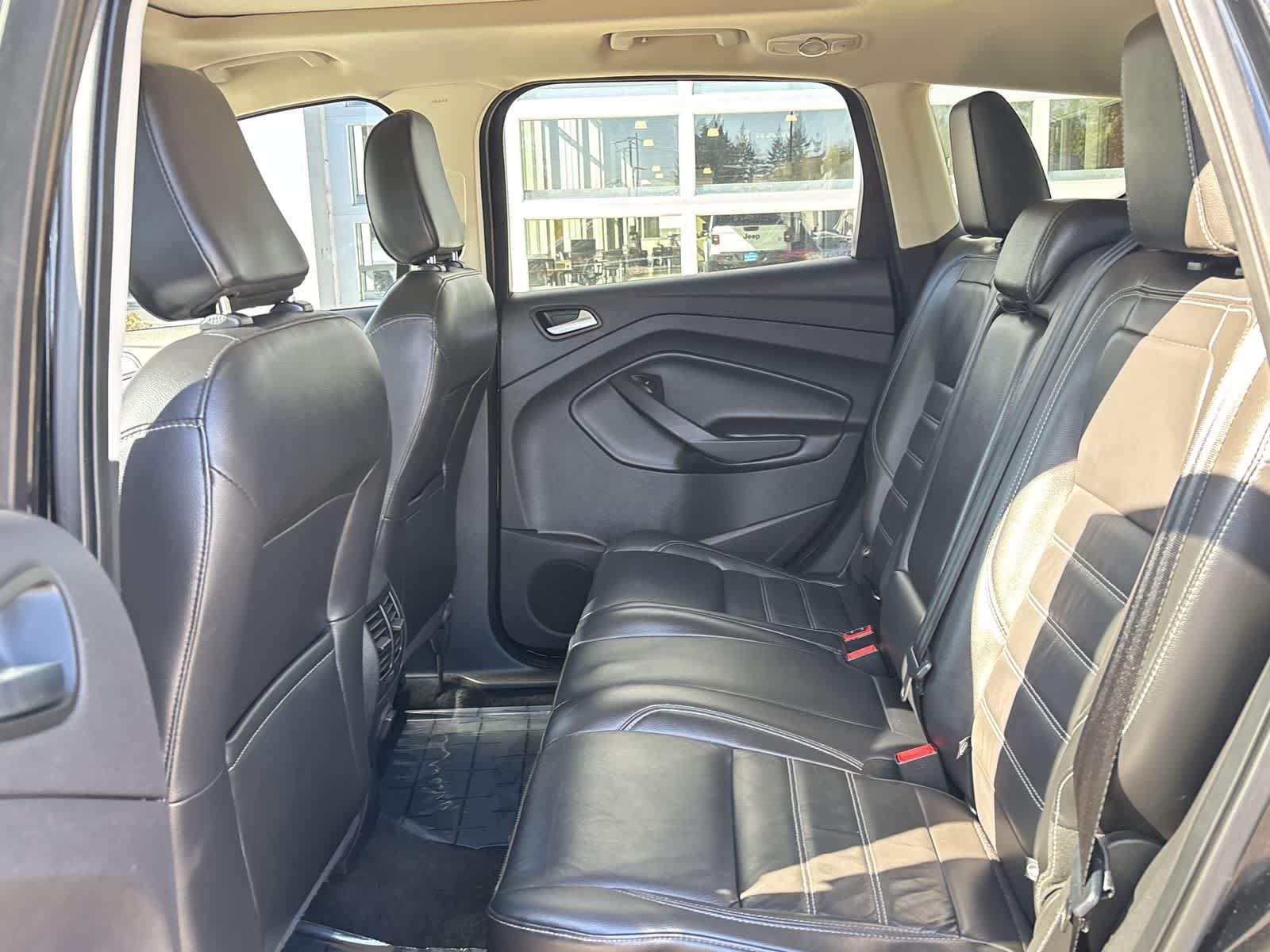 Used 2018 Ford Escape SEL AWD/4WD image 9