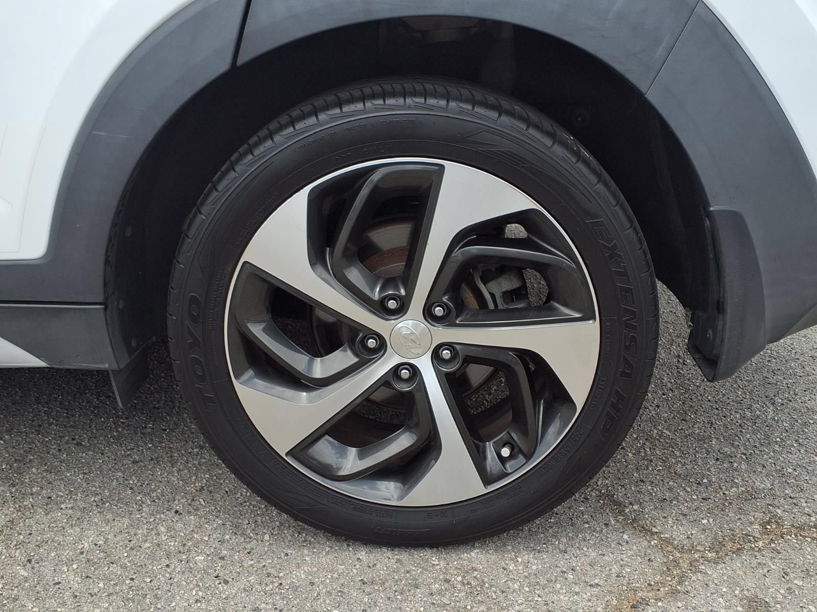 Used 2017 Hyundai Tucson Sport FWD image 4