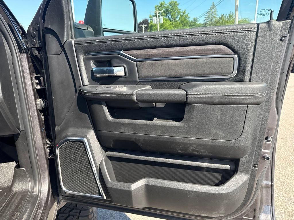 New 2026 RAM 2500 Laramie w/ Night Edition AWD/4WD image 30