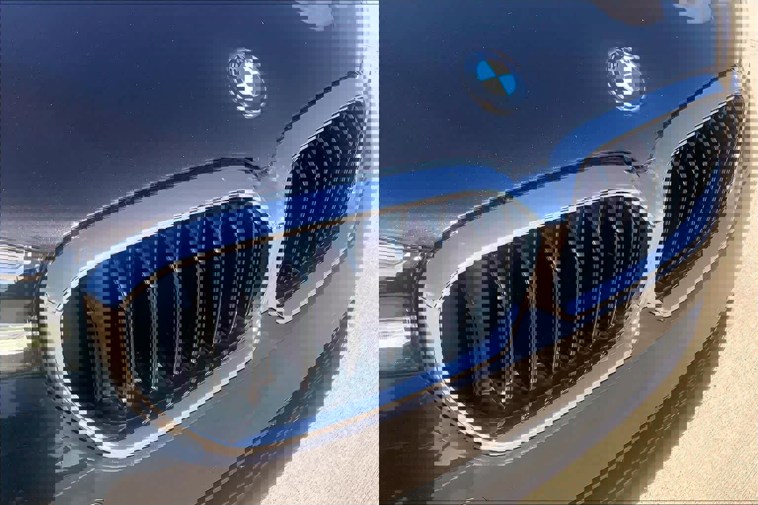 Used 2022 BMW 540i w/ Premium Package image 29