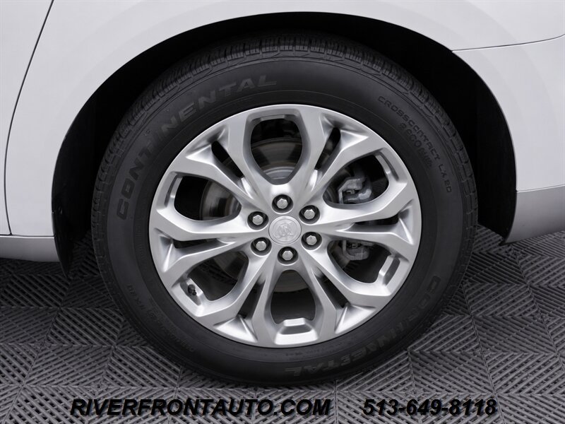 Used 2018 Buick Enclave Avenir w/ Avenir Technology Package AWD/4WD image 30