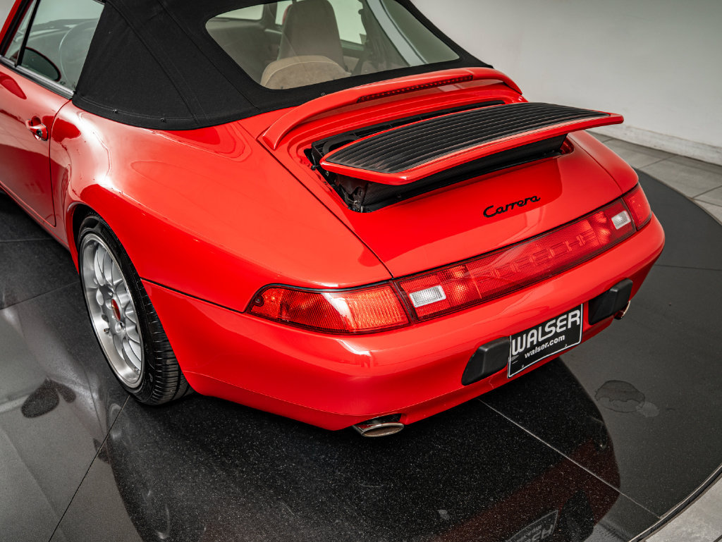 Used 1995 Porsche 911 Carrera RWD image 30