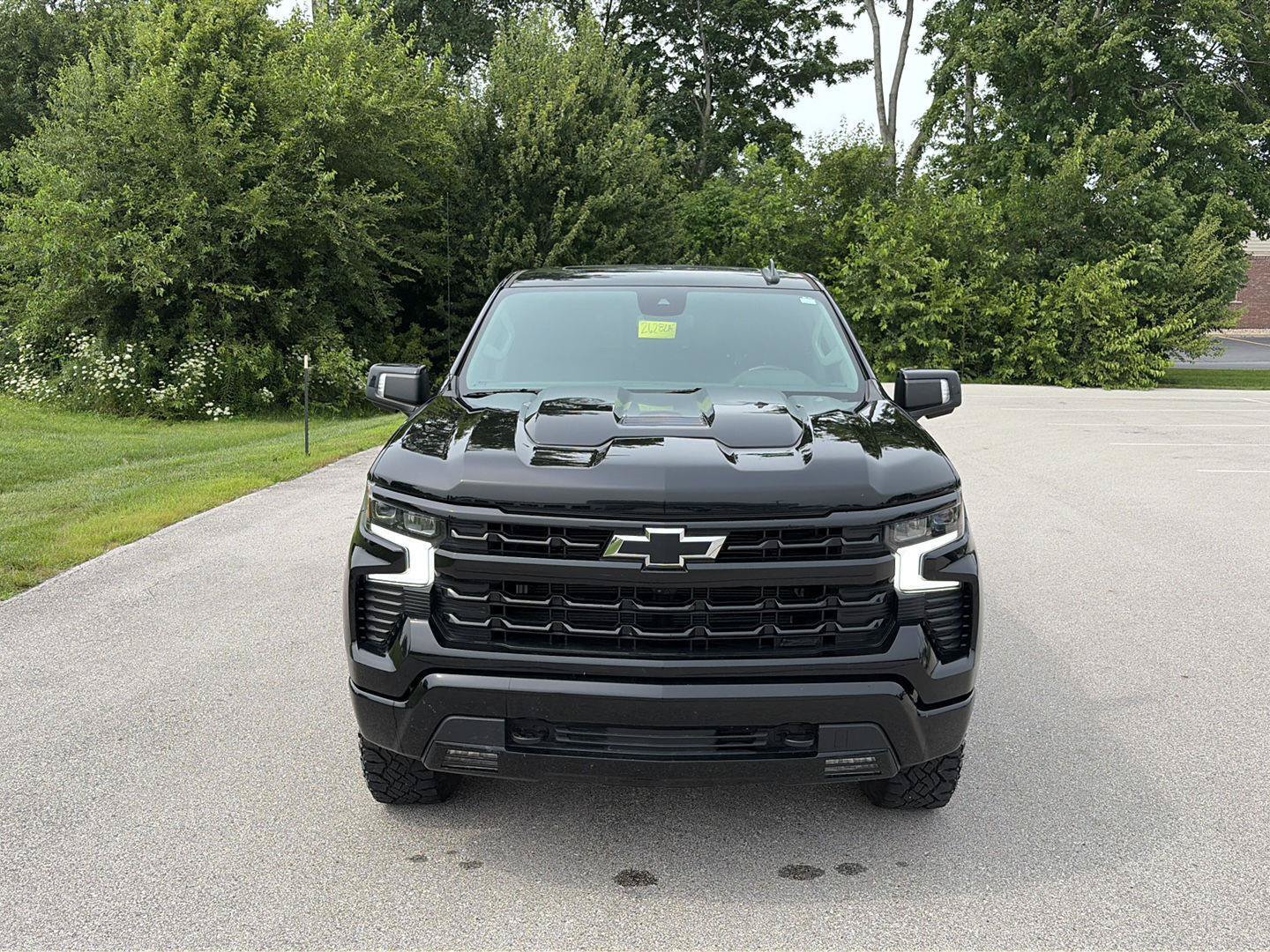 Used 2022 Chevrolet Silverado 1500 LT Trail Boss w/ LT Trail Boss Premium Package AWD/4WD image 9