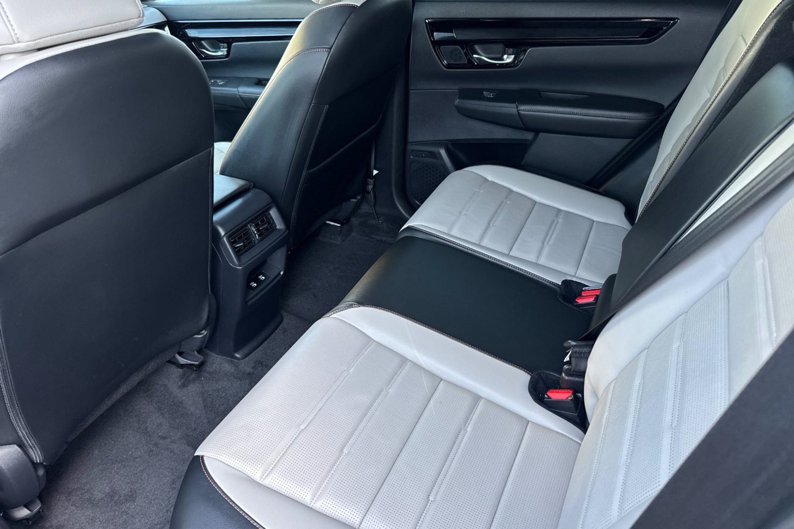 Certified 2025 Honda CR-V Sport Touring image 25