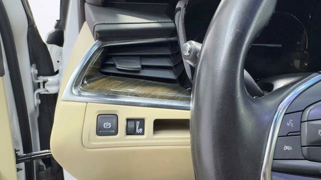 Used 2019 Cadillac XT5 FWD image 24