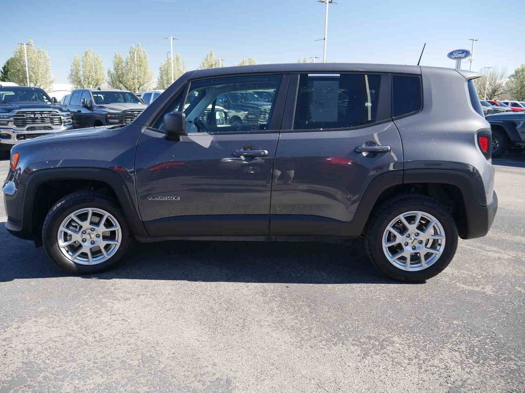 Certified 2023 Jeep Renegade Latitude image 15