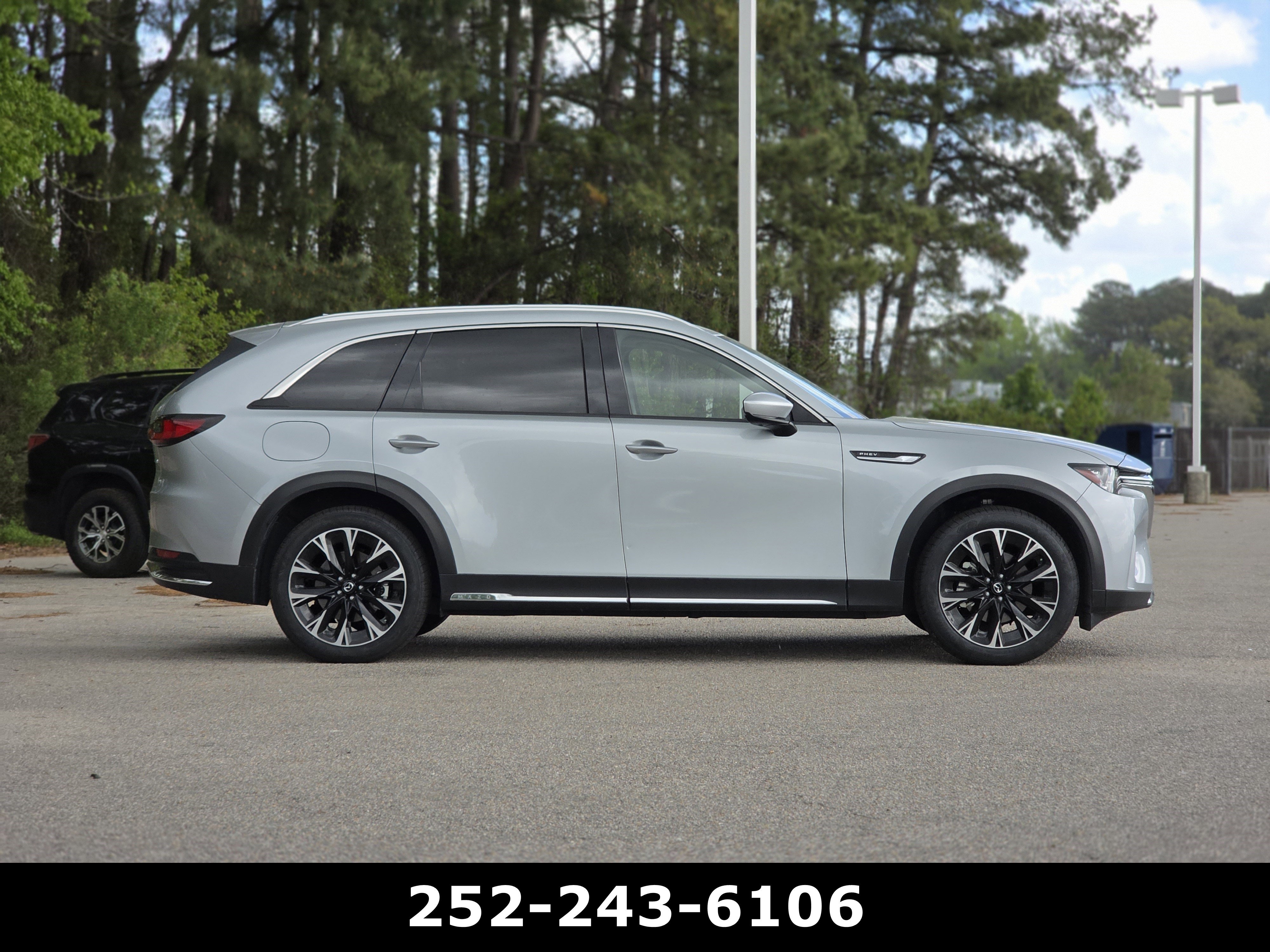 Used 2024 MAZDA CX-90 Plug-In Hybrid w/ Premium Pkg image 8