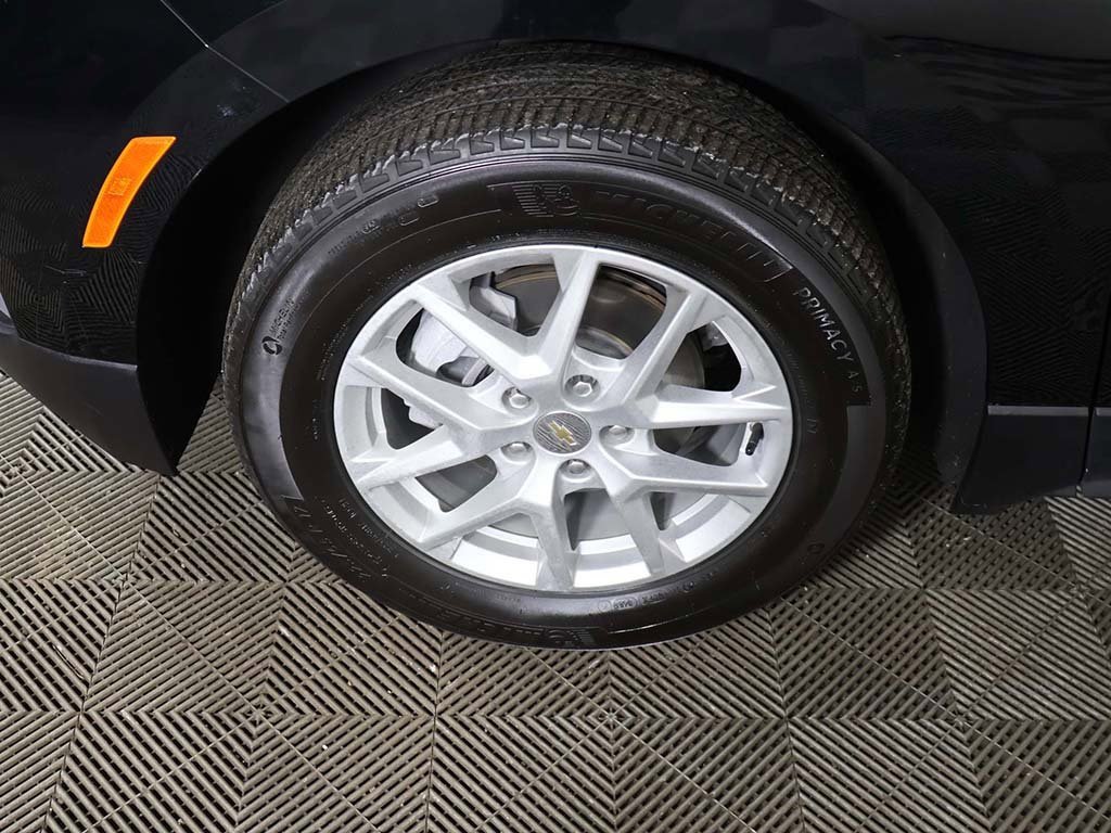 Used 2023 Chevrolet Equinox LT image 14