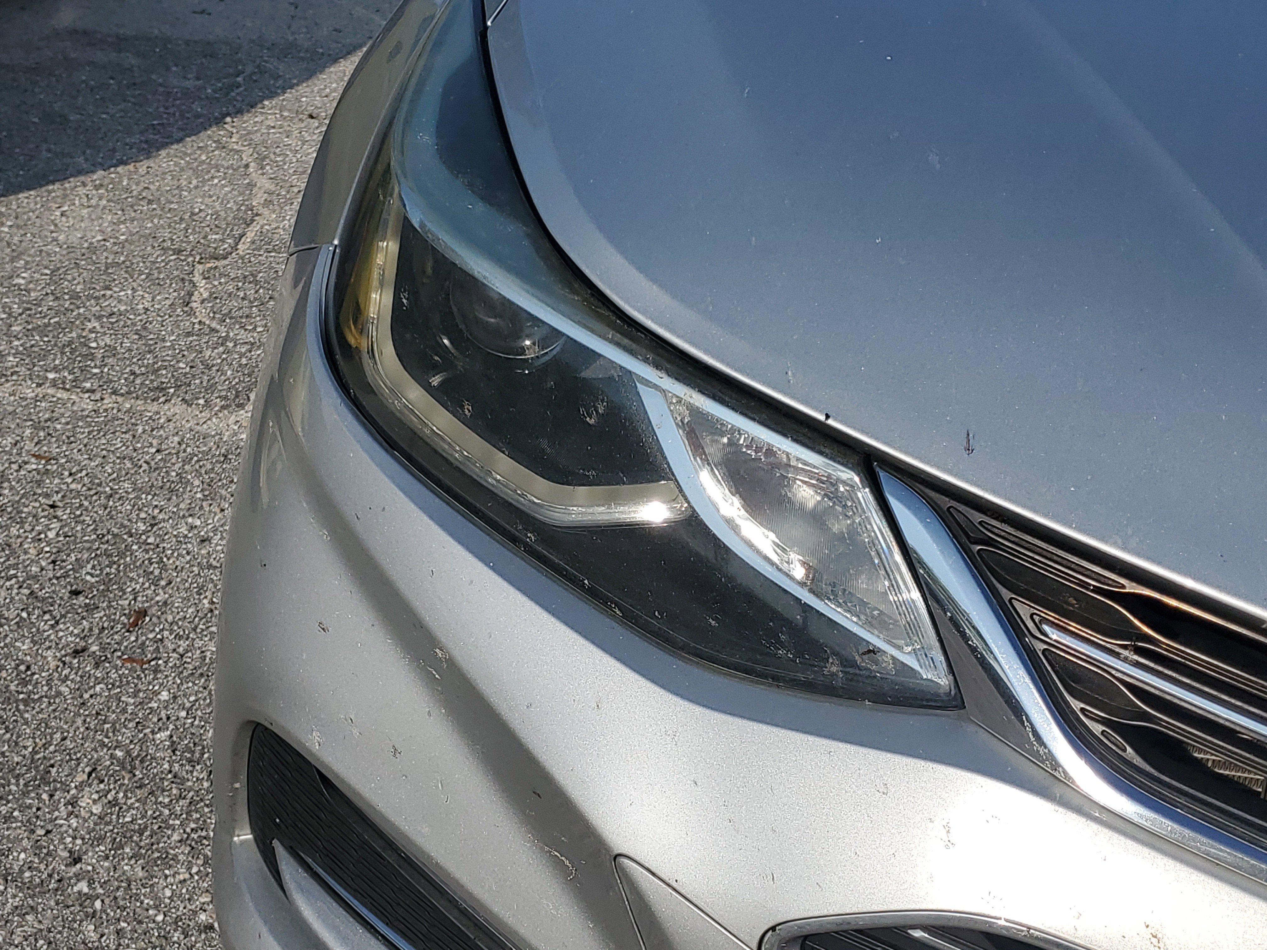 Used 2017 Chevrolet Cruze Premier FWD image 2