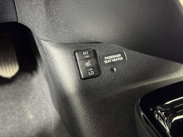 Used 2018 Toyota Prius Prime Premium FWD image 29